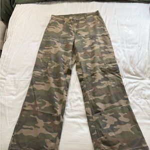 No Boundaries Olive Green Camo Cargo Pants